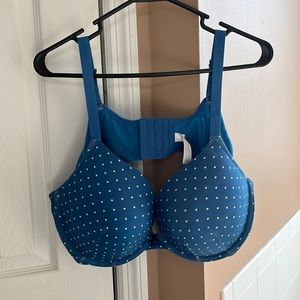 Cacique boost plunge bra 46C.